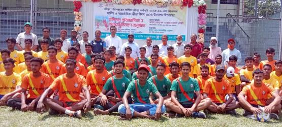 জাতীয় ও আন্তর্জাতিক ক্রীড়া দিবস উদযাপন উপলক্ষে গাইবান্ধায় ভলিবল প্রতিযোগিতা ও পুরস্কার বিতরণ