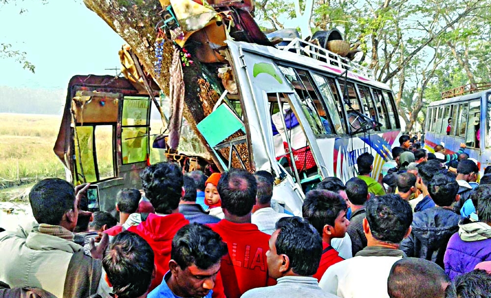 Students injured in Pirojpur bus accident
