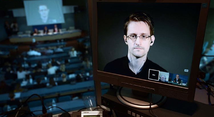 Snowden does not deserve the threat