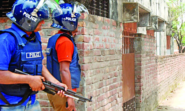 Block raid on Rajshahi 'militant dens' ends