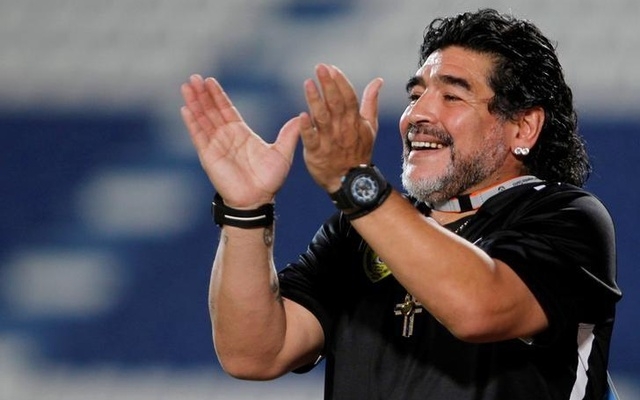 Maradona backs use of video referees 