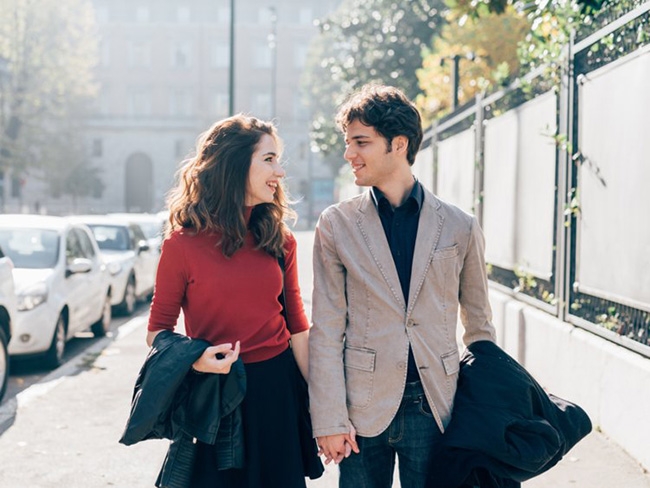 11 ways to make a great first impression on a date