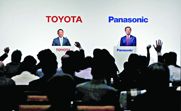 Toyota, Panasonic to set up EV battery JV in 2020