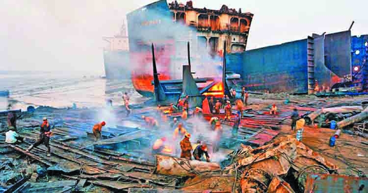 Ship-breaking yard worker burnt to death in Ctg