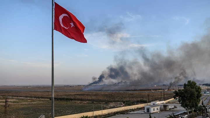 100,000 flee as Turkey steps up Syria offensive