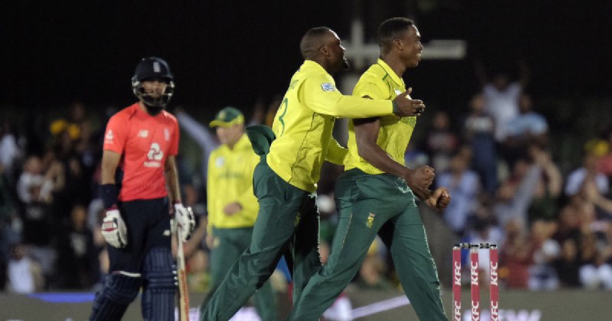 South Africa beats England by 1 run in tense Twenty20