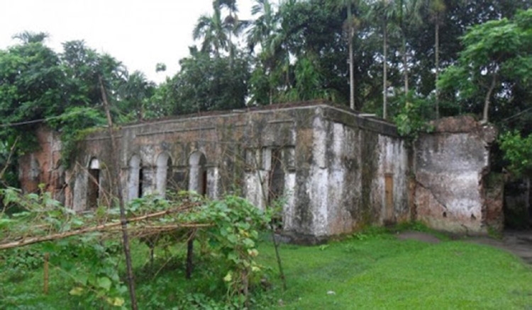 Isha Kha Jungle-bari and Mosque