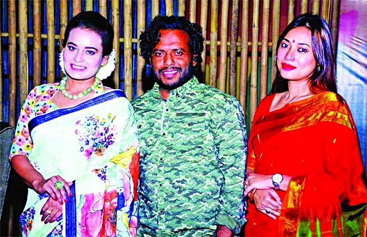 Putul, Lutfor, Shanu's  books creating buzz 
