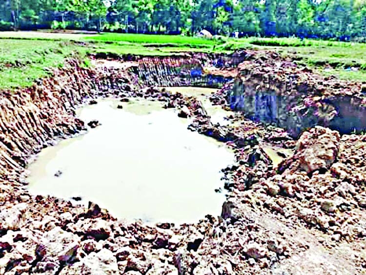 Brick kilns destroy fertile topsoil in port city