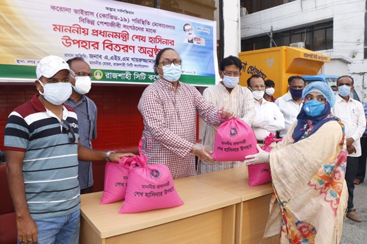 Govt distributes 33,896 tonnes of rice, Tk 15.04cr in Rajshahi division