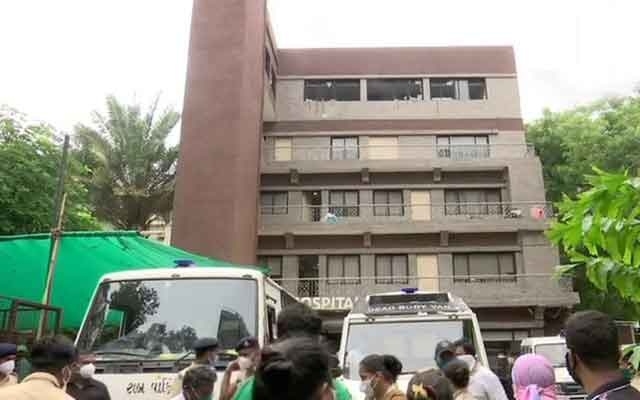 8 virus patients die in India hospital fire