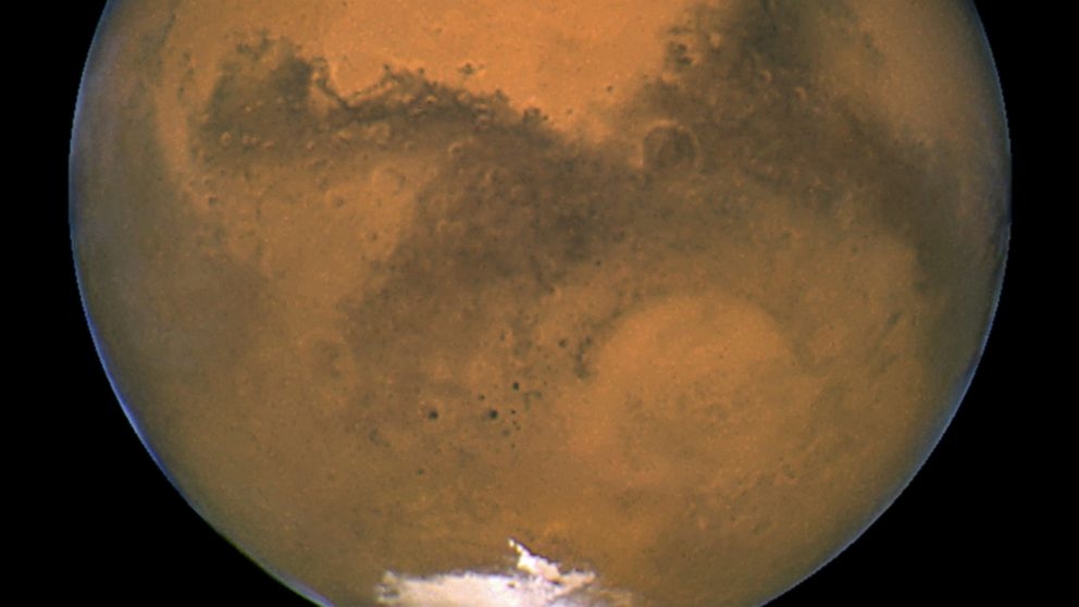 Salty lake, ponds may be gurgling beneath South Pole on Mars