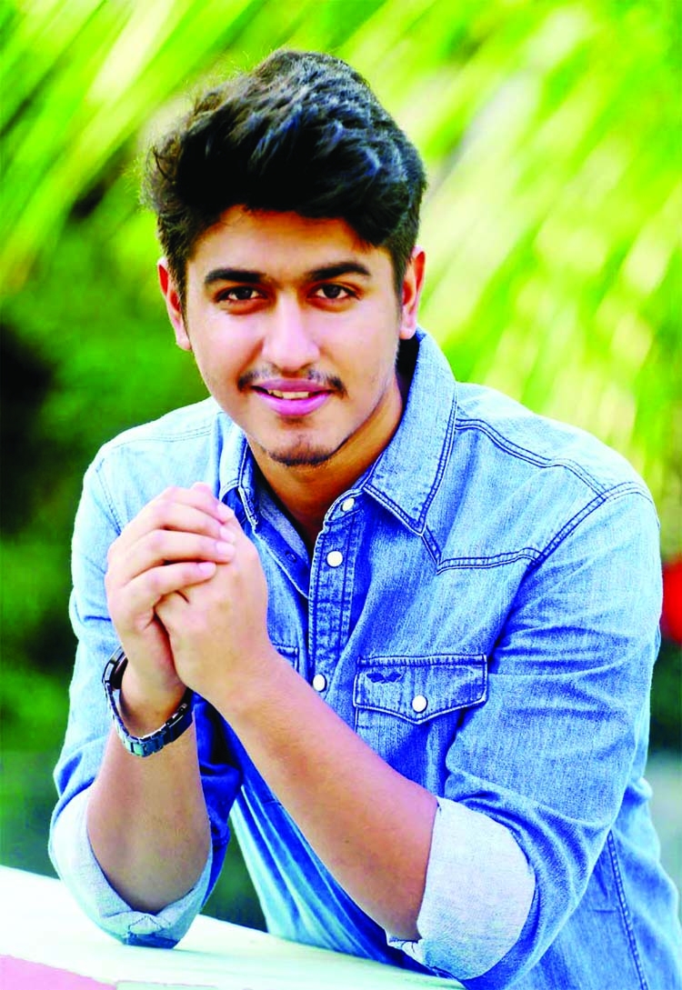 Sheikh Sadi: From lyricist to singer