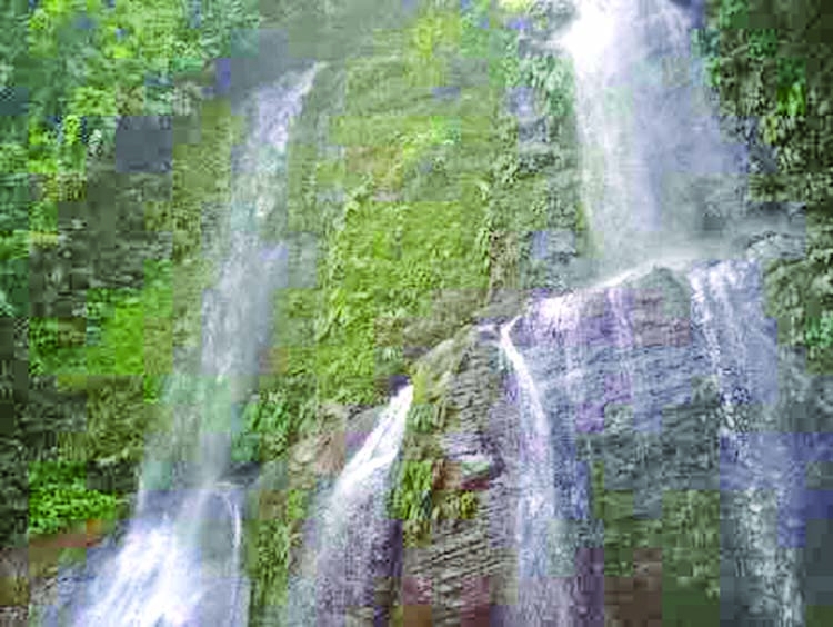 The wonderful waterfalls in Bandarban