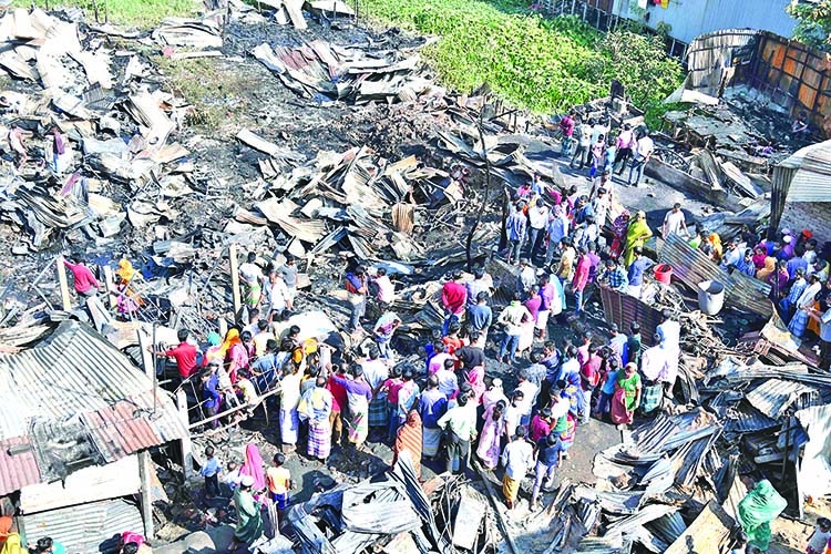 Fire at Kalshi slum | The Asian Age Online, Bangladesh