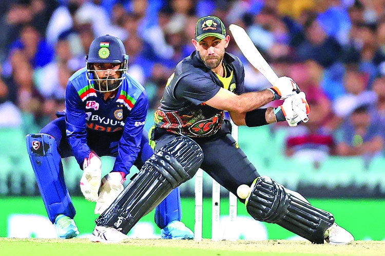 Australia avoid T20 whitewash despite Virat Kohli blitz