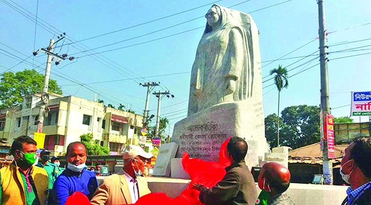 Begum Rokeya's sculpture unveiled in Rangpur