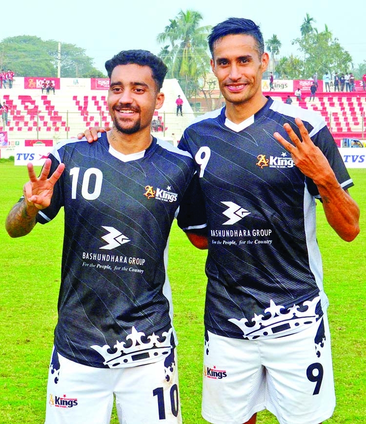 Robinho, Becerra's hat-tricks help Kings beat Arambagh 6-1