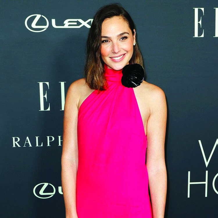 Gal Gadot hints kids could cameo in 'Wonder Woman 3' | The Asian Age ...