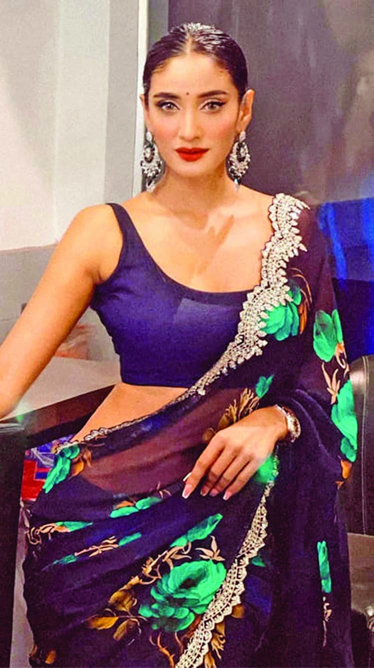 Methila will walk wearing Jamdani in Sharjah