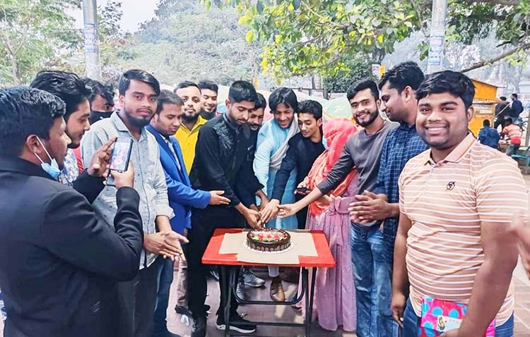 'Friends Blood Donor Club' celebrates founding anniv in Kishoreganj