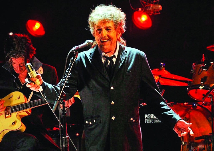Bob Dylan sells entire recording catalogue to Sony