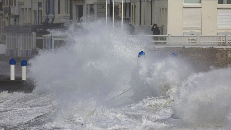 13 die as Storm Eunice leaves many in Europe without power | The Asian ...