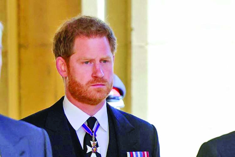 Prince Harry accused of 'snub' to Queen Elizabeth