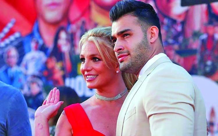 Britney Spears weds Sam Asghari