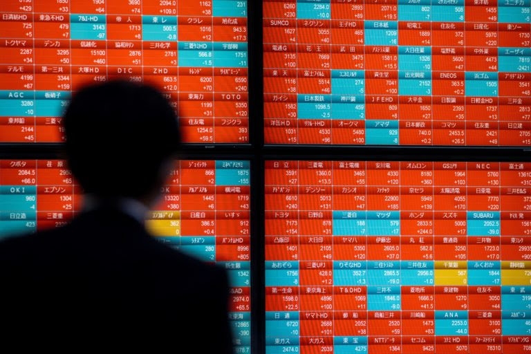 China lockdown worries hit Asian equity, crude markets