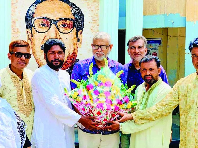 BUPMKA's Daudkandi unit members meet upazila chairman  