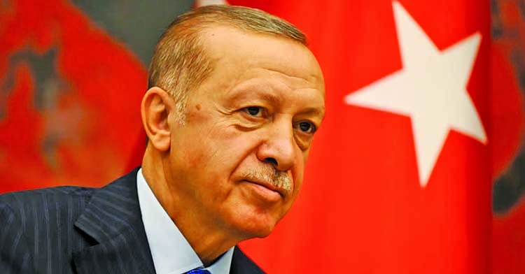 Turkey passes media law setting jail terms for 'disinformation'