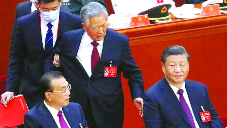 Hu Jintao: ex-president escorted out of China party congress