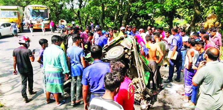 3 of family among 4 dead in Cumilla road crash | The Asian Age Online ...