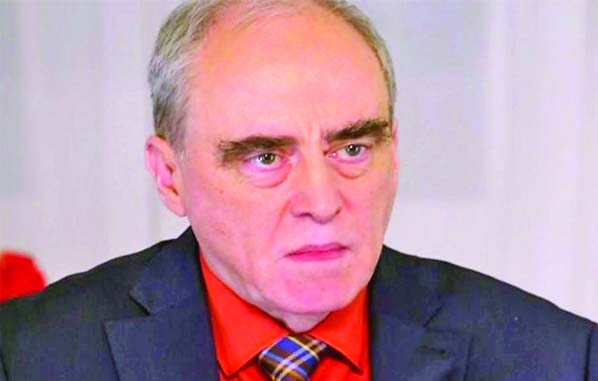 Nobel Peace Prize: Russian laureate 'told to turn down award'