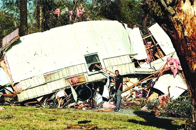 6 killed as tornado strikes US state of Alabama | The Asian Age Online ...