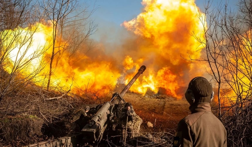Fierce battle in Ukraine for Vugledar near Donetsk