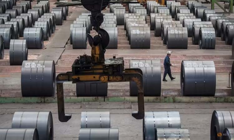 China's factory deflation steepens as demand wanes 