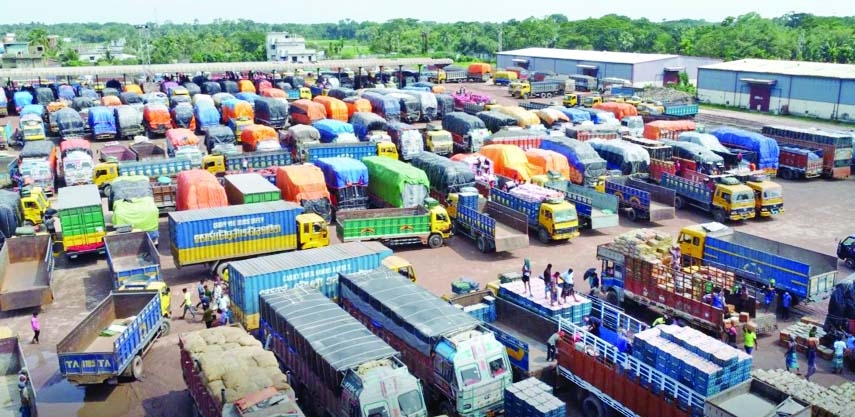 Activity through Bhomra land port surges after launch of Padma bridge