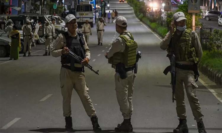 Manipur: India police face scrutiny after women paraded naked