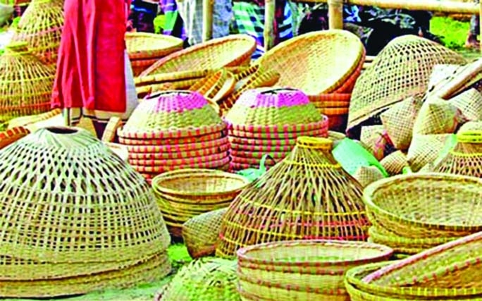 Bamboo-made handicrafts becoming popular in Narsingdi
