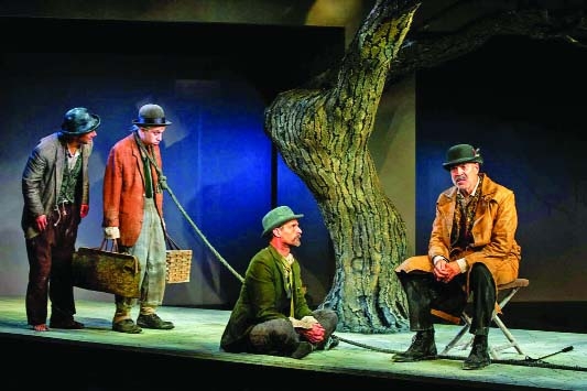 Samuel Beckett's Paradoxical Approach to Reality in Waiting for Godot 