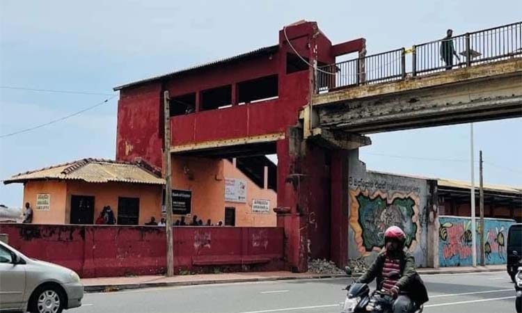 Sri Lanka to reconstruct pedestrian bridges across Marine Drive
