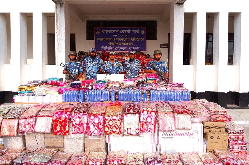 Coast guard seizes Indian goods worth Tk 6cr in N'ganj