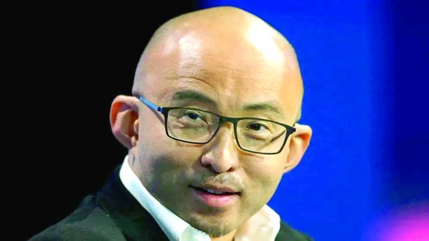 Missing China billionaire banker resigns from all roles