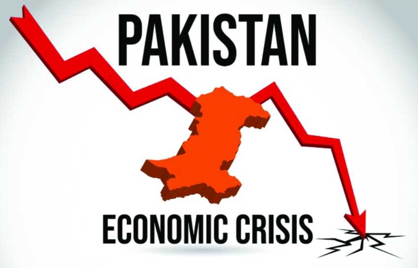Pakistan Sells Vintage Defense Equipment to Generate Money for Its Ailing Economy 