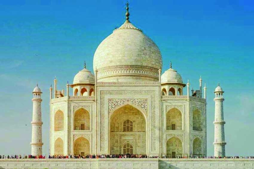 Taj Mahal: A Perpetual Emblem of Love and Glory