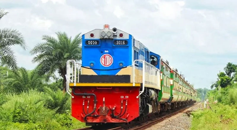 Special Agricultural Train starts plying from C'awabganj