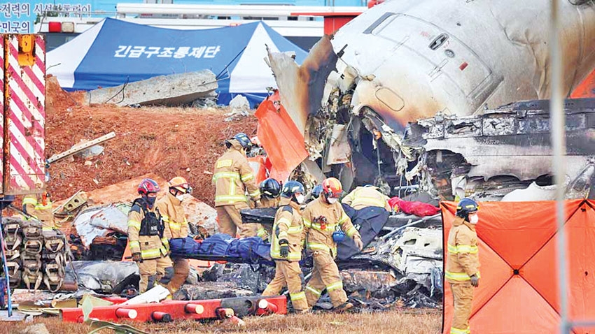 Fiery plane crash kills 179 in South Korea | The Asian Age Online ...