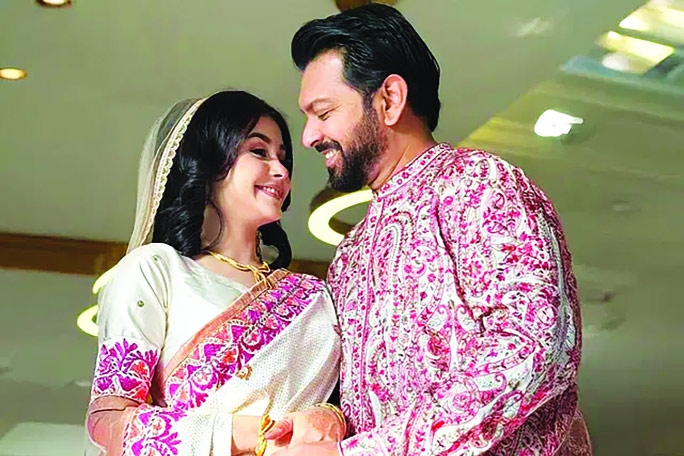 Tahsan himself shares photo with fiance now